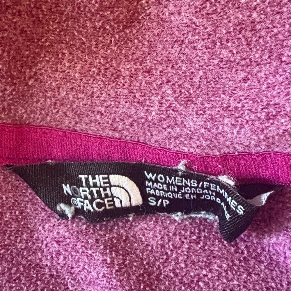 The North Face Women's Two-Tone Pink Ski Jacket - Picture 4 of 5